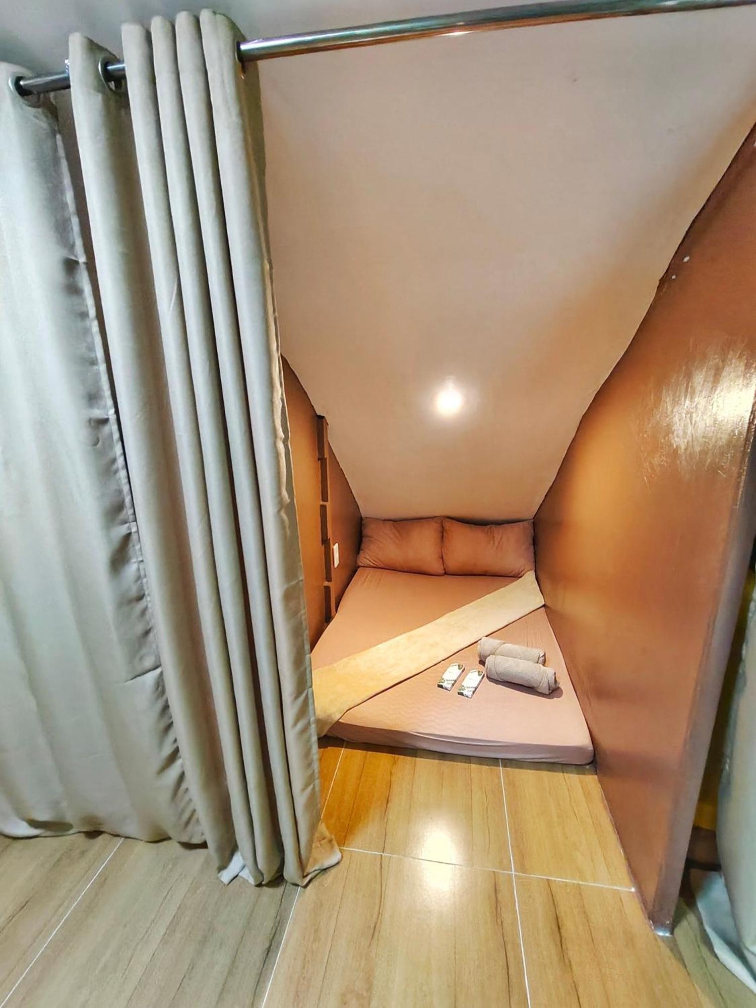 Mactan Airport Hostel At Aashvi Cozy Cabin Мактан Екстер'єр фото